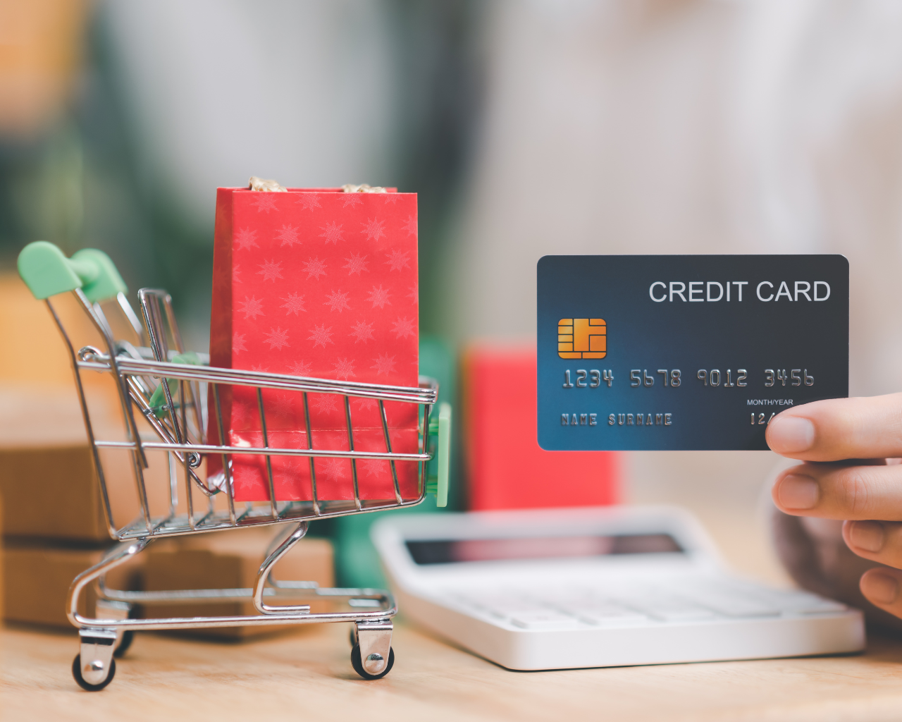 Adopting a Cashless Society: Pros for Consumers